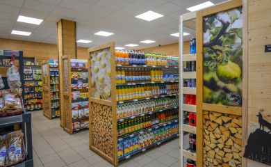 Sherpa supermarket Montchavin wine cellar