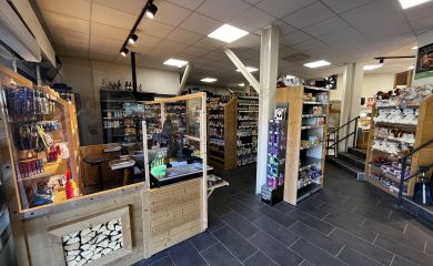 intérieur magasin Peyragudes - espace caisses