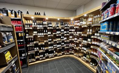 intérieur magasin Peyragudes - cave à vins